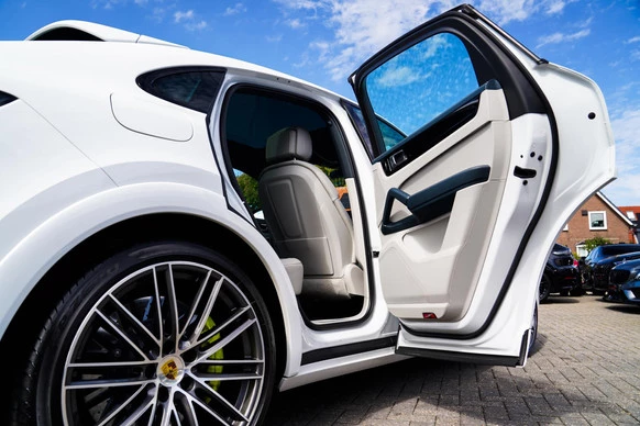 Porsche Cayenne - Afbeelding 22 van 30