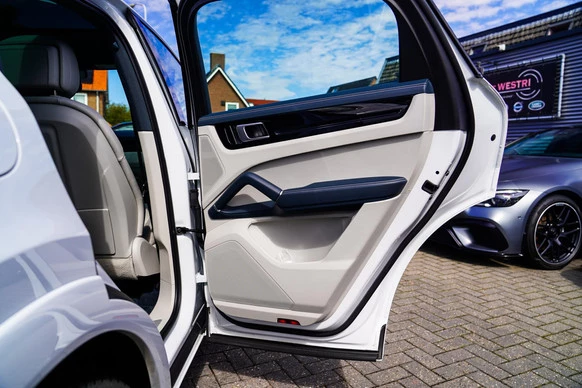 Porsche Cayenne - Afbeelding 23 van 30