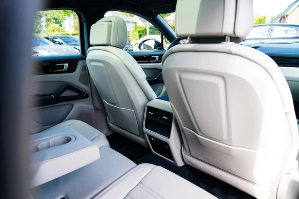 Porsche Cayenne - Afbeelding 25 van 30