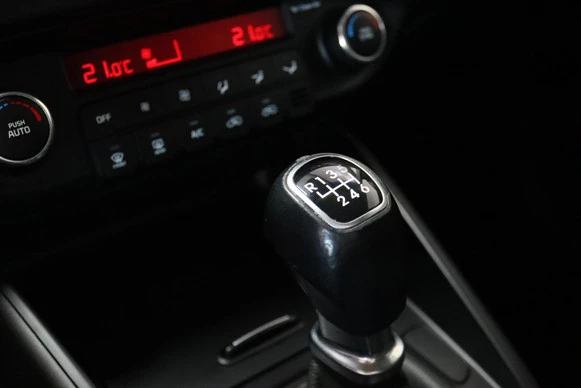 Kia Carens - Afbeelding 18 van 30