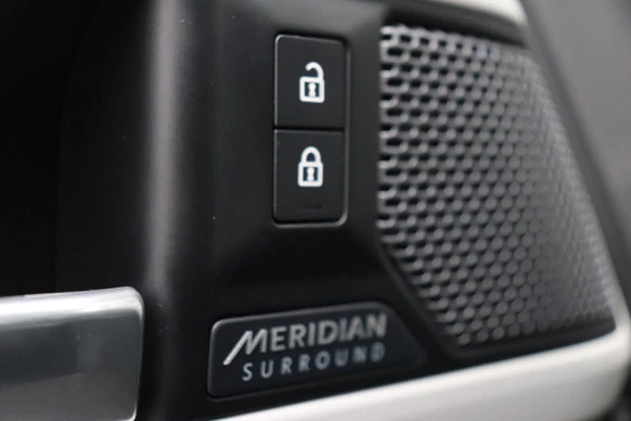 Land Rover Defender - Afbeelding 17 van 25