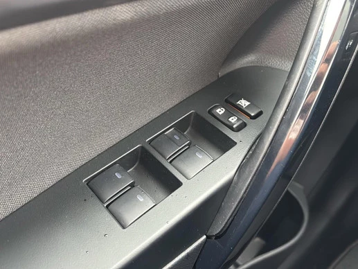 Toyota Auris - Afbeelding 17 van 23