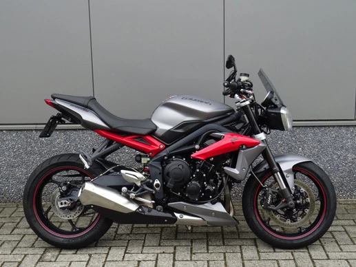 Triumph Street Triple - Afbeelding 1 van 17