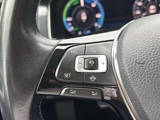 Volkswagen e-Golf - Afbeelding 18 van 23