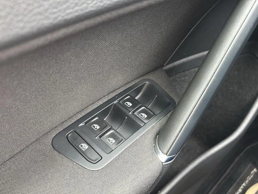 Volkswagen e-Golf - Afbeelding 20 van 23
