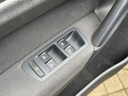 Volkswagen Golf Sportsvan - Afbeelding 25 van 30