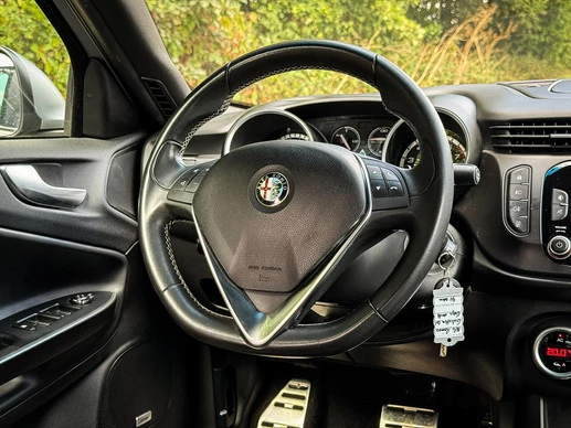 Alfa Romeo Giulietta - Afbeelding 10 van 30