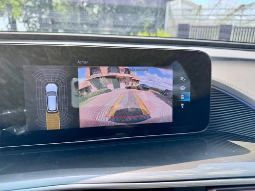 Mercedes-Benz EQC - Afbeelding 28 van 30