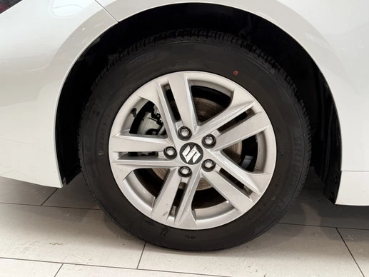 Suzuki Swace - Afbeelding 7 van 19