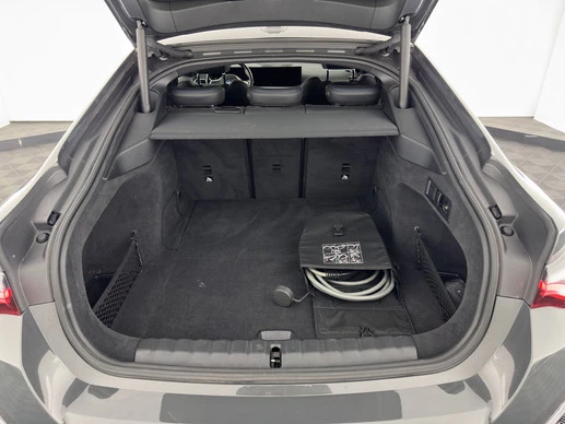 BMW i4 - Afbeelding 10 van 30