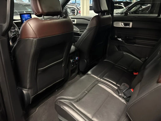 Ford Explorer - Afbeelding 14 van 30