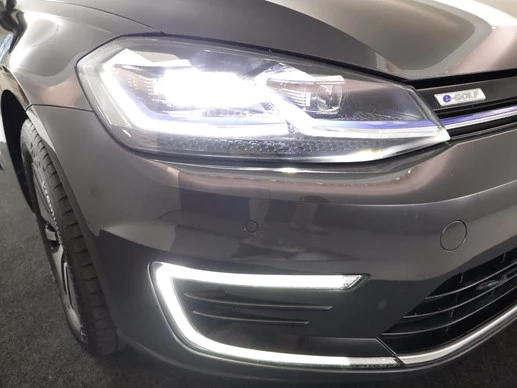 Volkswagen e-Golf - Afbeelding 13 van 23