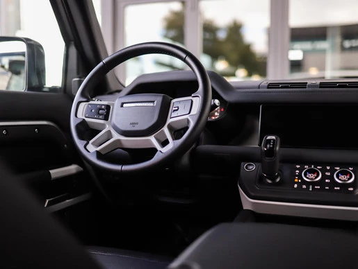 Land Rover Defender - Afbeelding 26 van 30