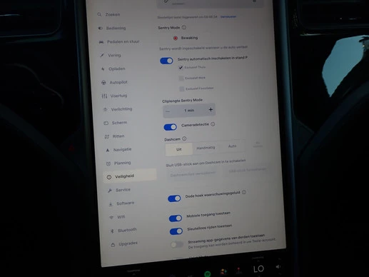 Tesla Model X - Afbeelding 27 van 30