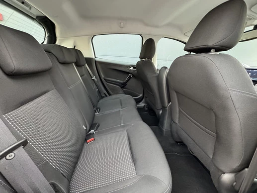 Peugeot 208 - Afbeelding 22 van 30
