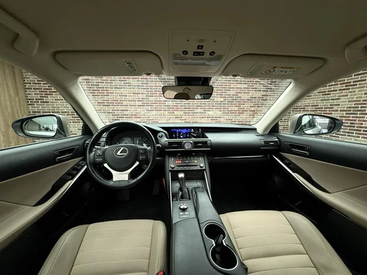 Lexus IS - Afbeelding 9 van 30