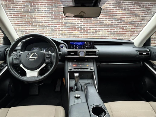 Lexus IS - Afbeelding 11 van 30