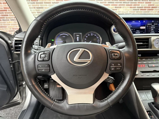 Lexus IS - Afbeelding 15 van 30