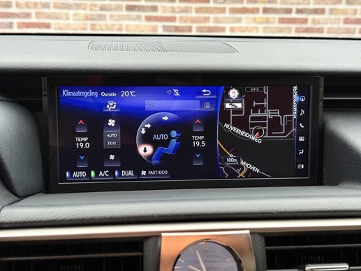 Lexus IS - Afbeelding 17 van 30