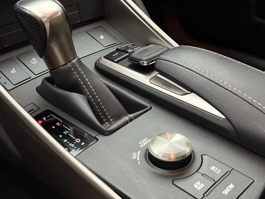 Lexus IS - Afbeelding 23 van 30