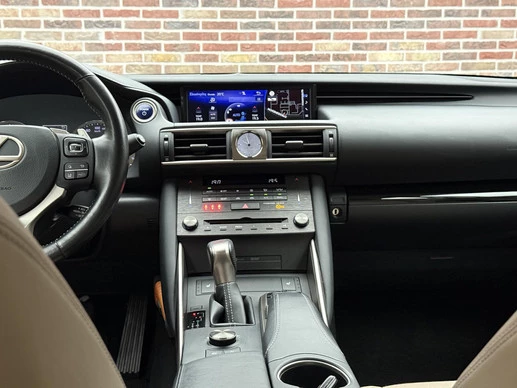 Lexus IS - Afbeelding 25 van 30