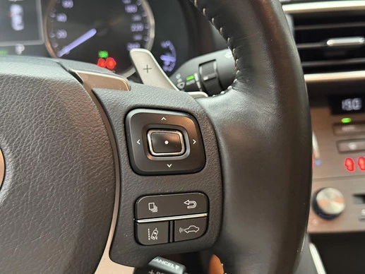 Lexus IS - Afbeelding 28 van 30
