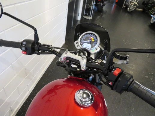 Triumph Street Twin - Afbeelding 5 van 13