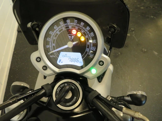 Triumph Street Twin - Afbeelding 6 van 13