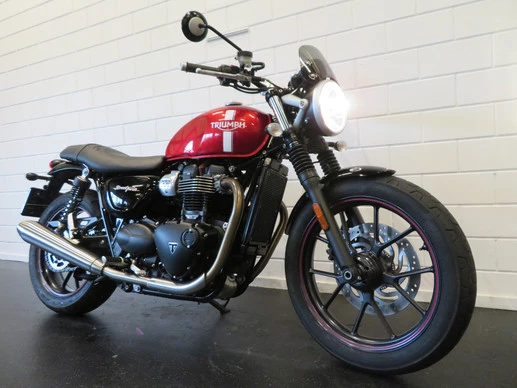 Triumph Street Twin - Afbeelding 8 van 13
