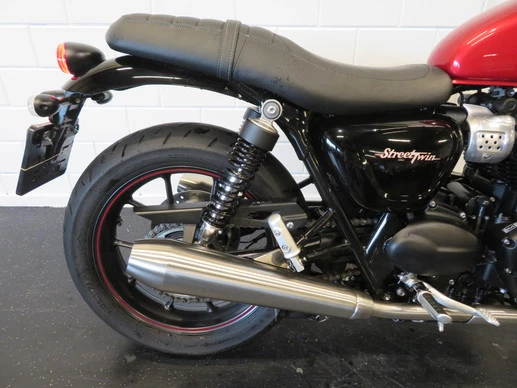 Triumph Street Twin - Afbeelding 10 van 13