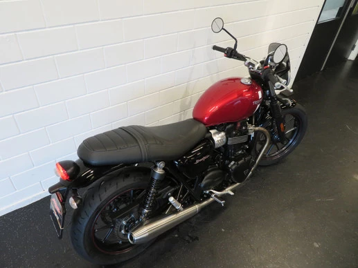 Triumph Street Twin - Afbeelding 11 van 13