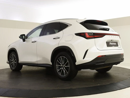 Lexus NX - Afbeelding 2 van 30