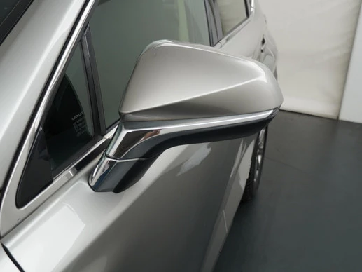 Lexus NX - Afbeelding 17 van 30