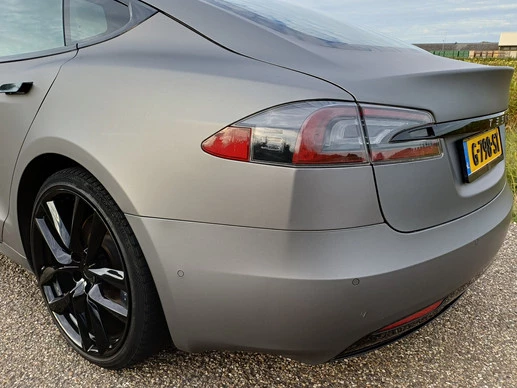 Tesla Model S - Afbeelding 16 van 30