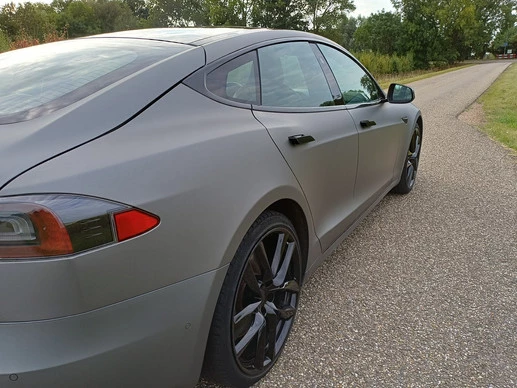 Tesla Model S - Afbeelding 20 van 30