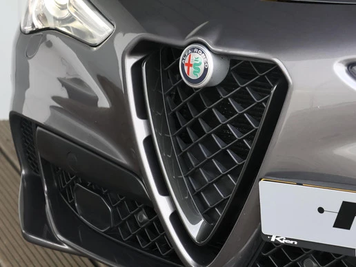Alfa Romeo Stelvio - Afbeelding 24 van 30