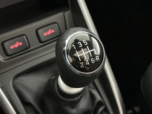 Suzuki Vitara - Afbeelding 18 van 30