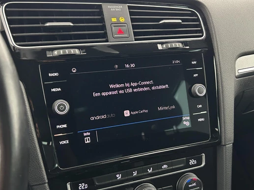 Volkswagen Golf - Afbeelding 21 van 30