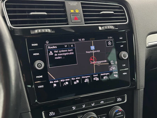 Volkswagen Golf - Afbeelding 22 van 30