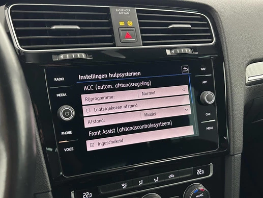 Volkswagen Golf - Afbeelding 24 van 30