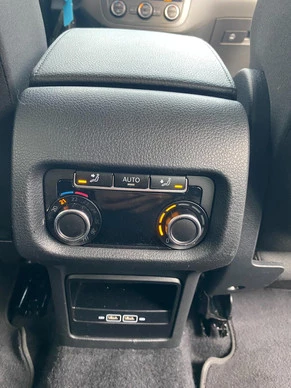 Volkswagen Sharan - Afbeelding 16 van 30