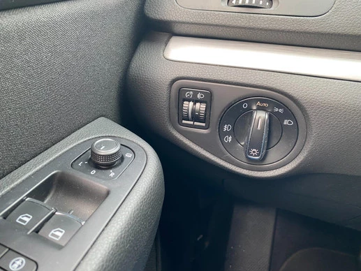 Volkswagen Sharan - Afbeelding 28 van 30