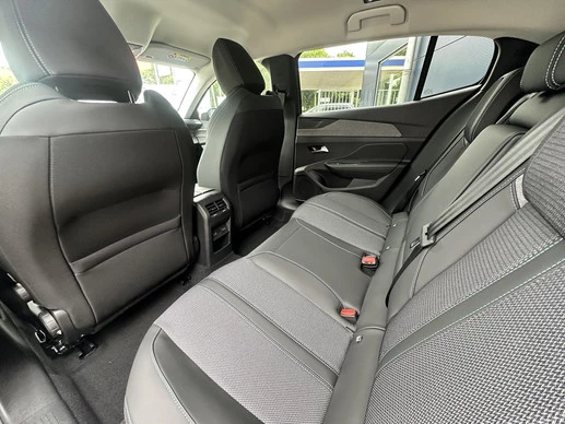 Peugeot 408 - Afbeelding 29 van 30