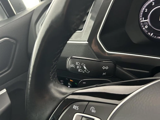 Volkswagen Tiguan - Afbeelding 18 van 30