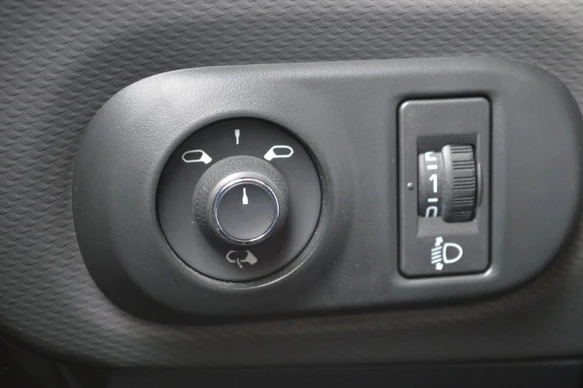 Citroën C4 Cactus - Afbeelding 28 van 30