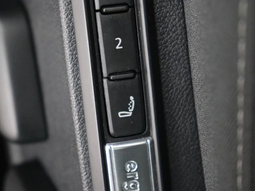 Volkswagen Golf - Afbeelding 8 van 30