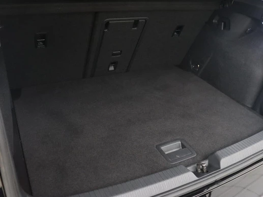 Volkswagen Golf - Afbeelding 13 van 30