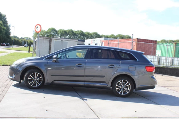Toyota Avensis - Afbeelding 4 van 30