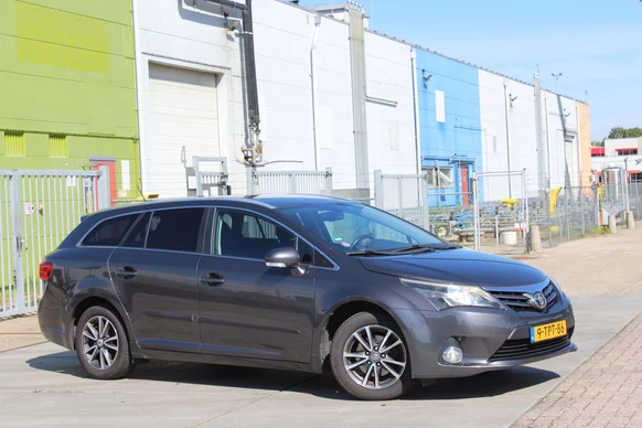 Toyota Avensis - Afbeelding 18 van 30
