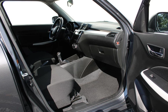 Suzuki Swift - Afbeelding 14 van 30
